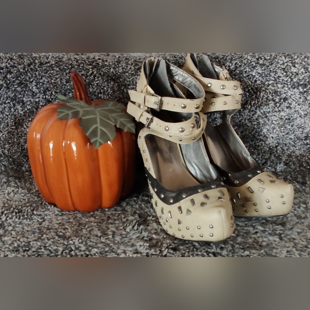 BKE Heels